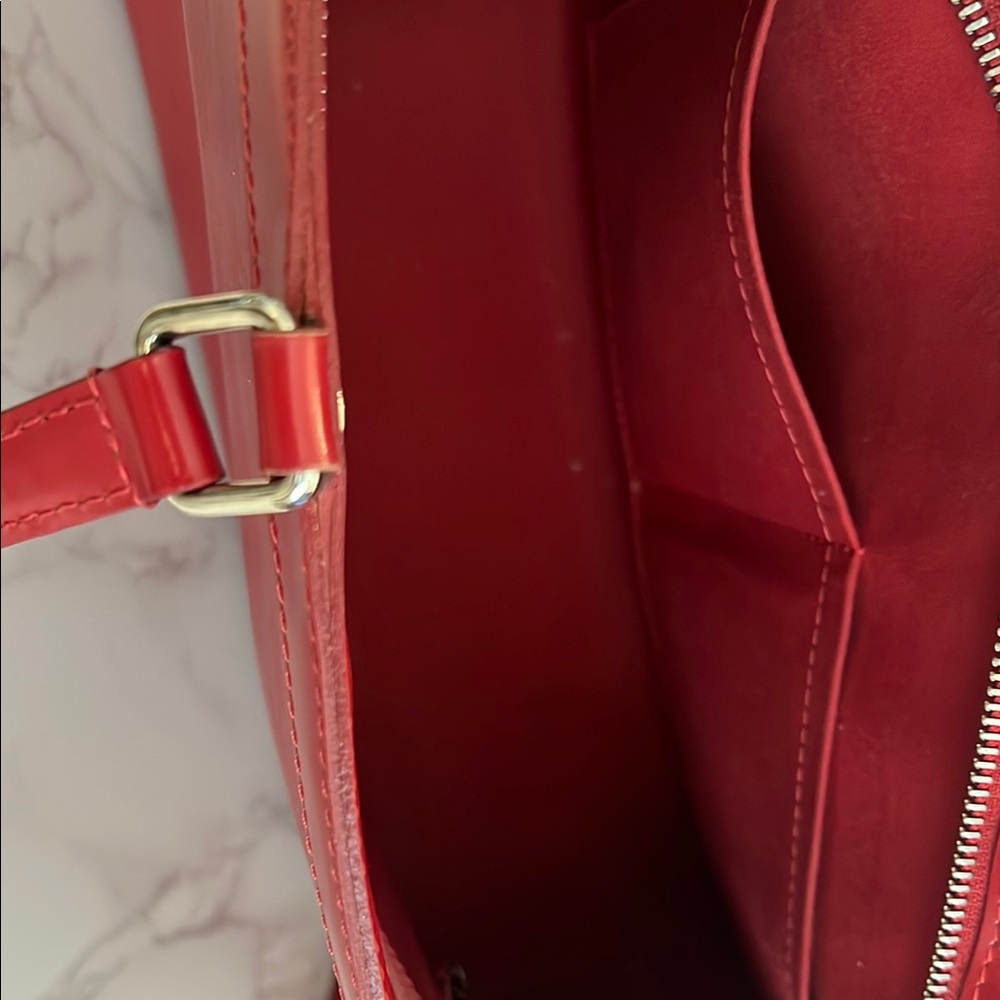 Louis Vuitton Red Epi Leather Brea MM Bag - Picture 6 of 9